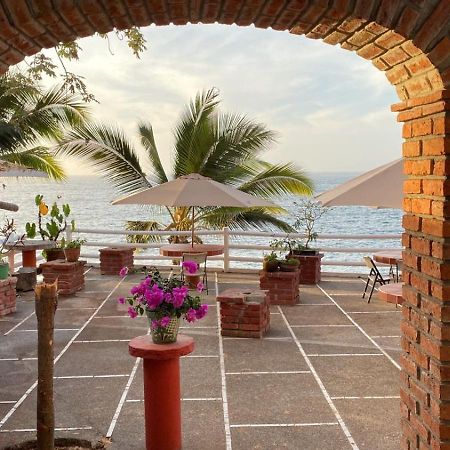 Traditional Sierra Leon Oceanfront Rooms - Adults Only 巴亞爾塔港 外观 照片