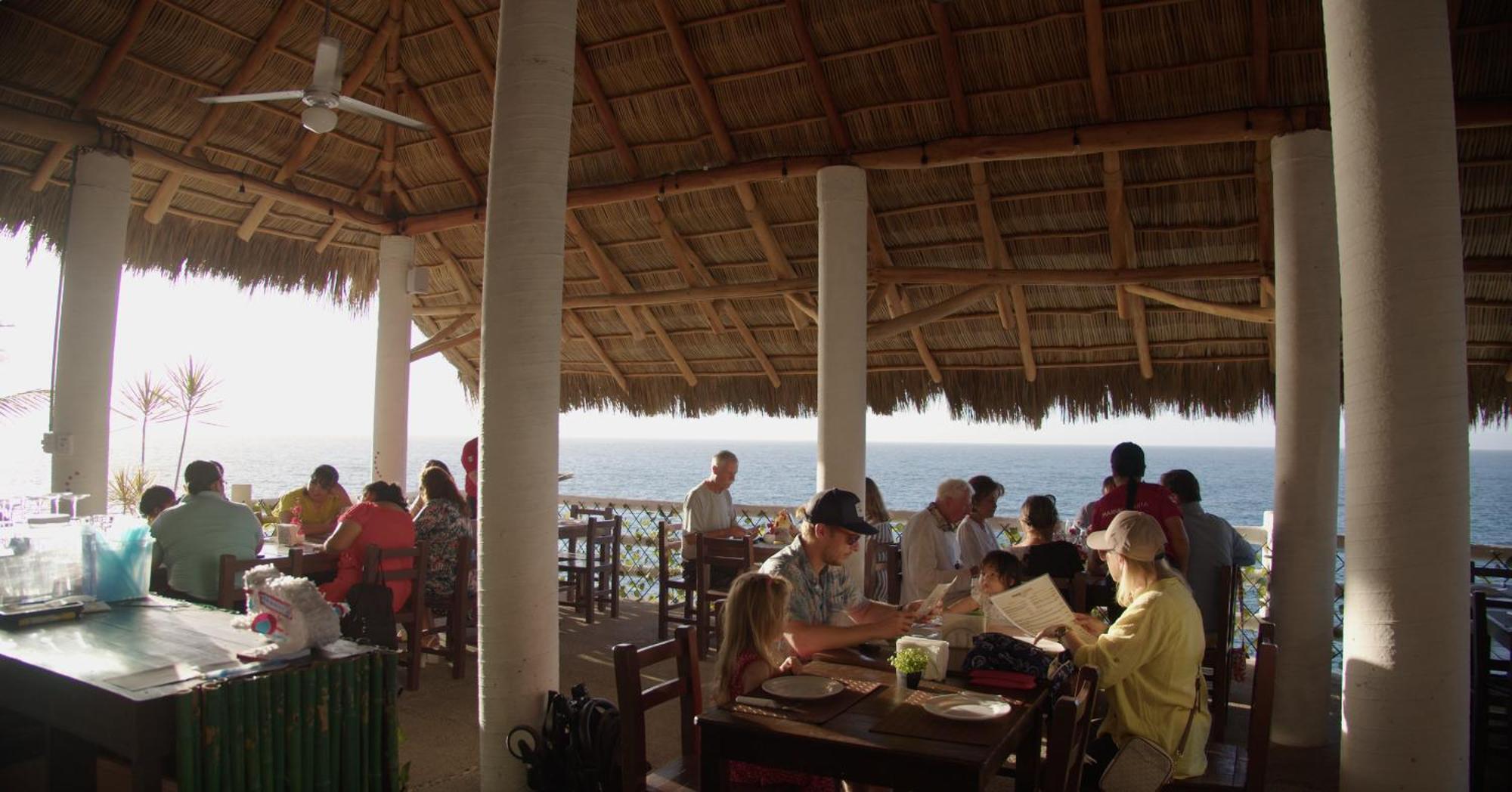 Traditional Sierra Leon Oceanfront Rooms - Adults Only 巴亞爾塔港 外观 照片